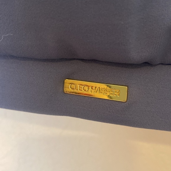 Cleo Harper Set of 3 sports bras Small blue, rose, black, gold - Picture 6 of 14